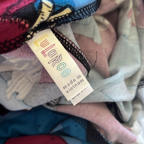 NEW!!! French Fries & Soda Leggings OS Onesize Lularoe Black Background - Picture 5 of 7